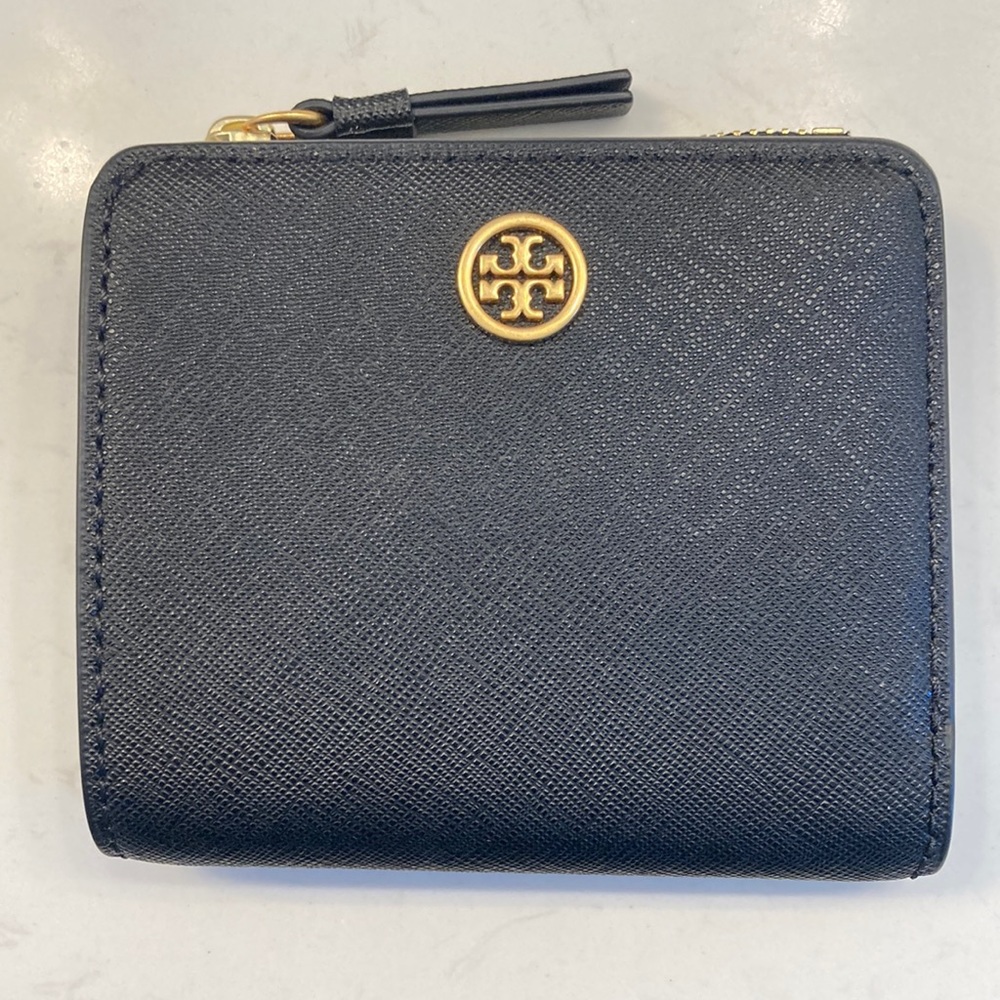 NWT! Tory Burch Robinson Mini Wallet